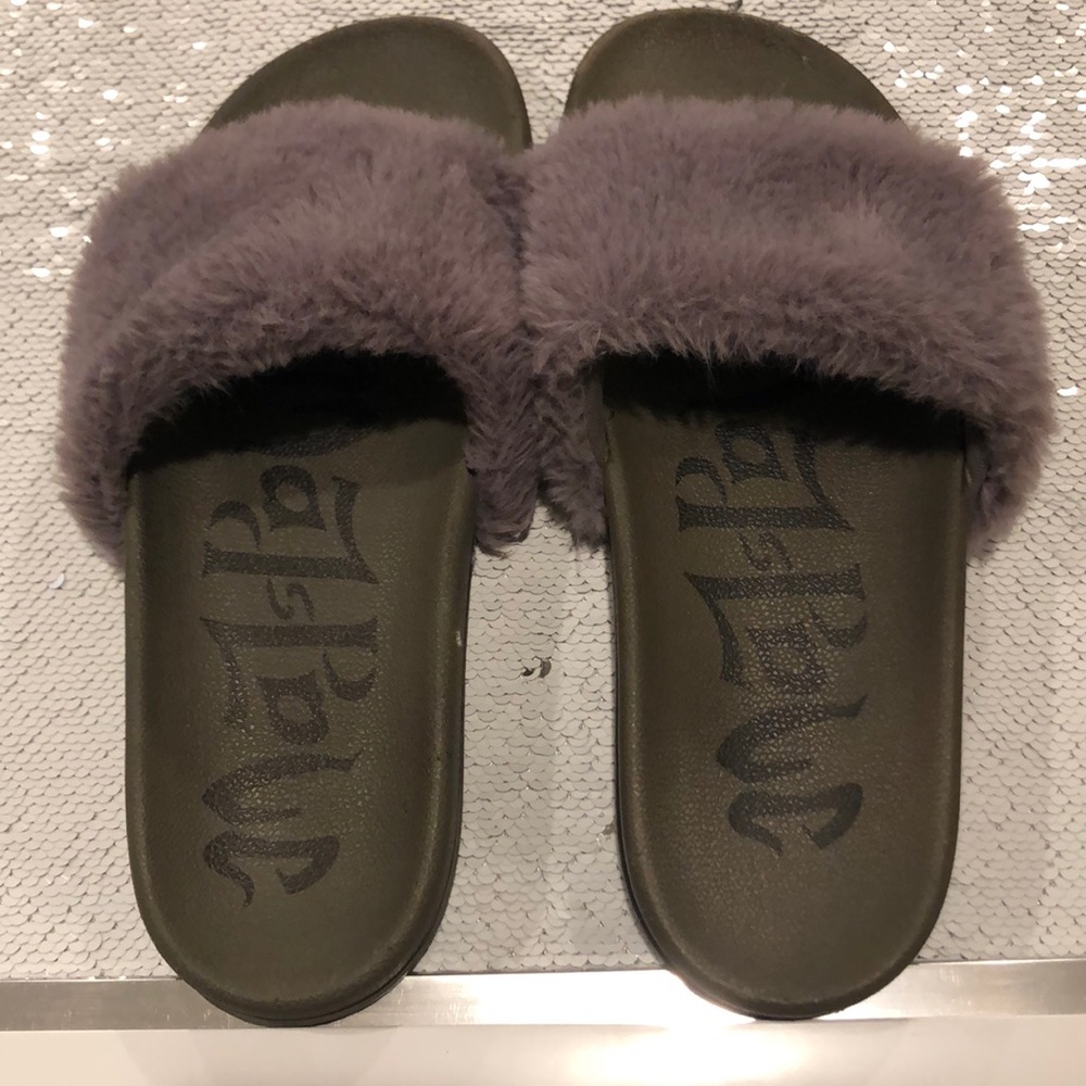 SLIDES